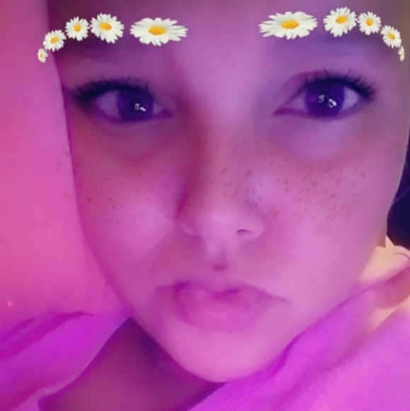 Meet your Posher, Rosalie - Picture 2 of 2